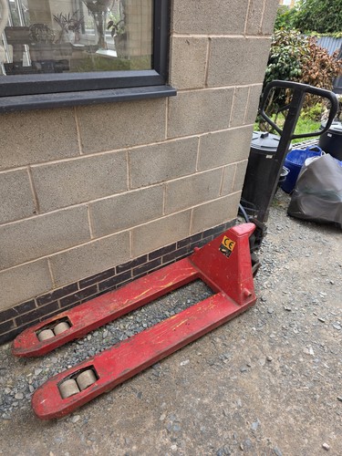 Pallet truck 2500 - pallet,